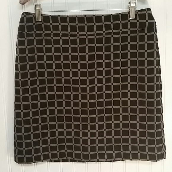LOFT Dresses & Skirts - LOFT Black & Gray Checked Mini Skirt